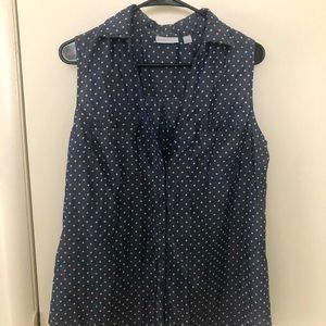 Sleeveless collar shirt